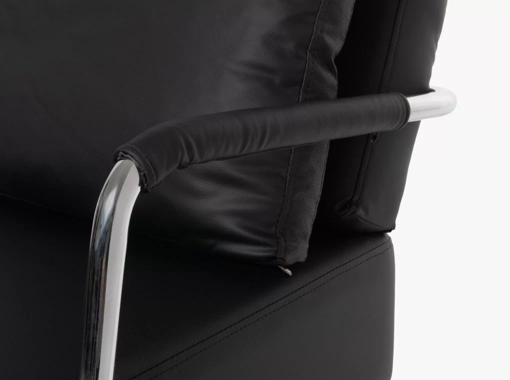 HALIFAX B-81 TEXTILBŐR VÁRÓTERMI FOTEL