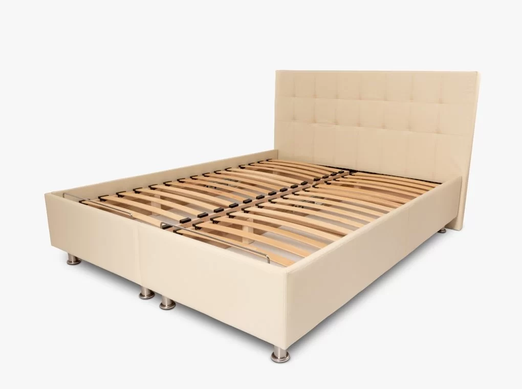 PEGAZUS FRANCIAÁGY ÁGYNEMŰTARTÓVAL