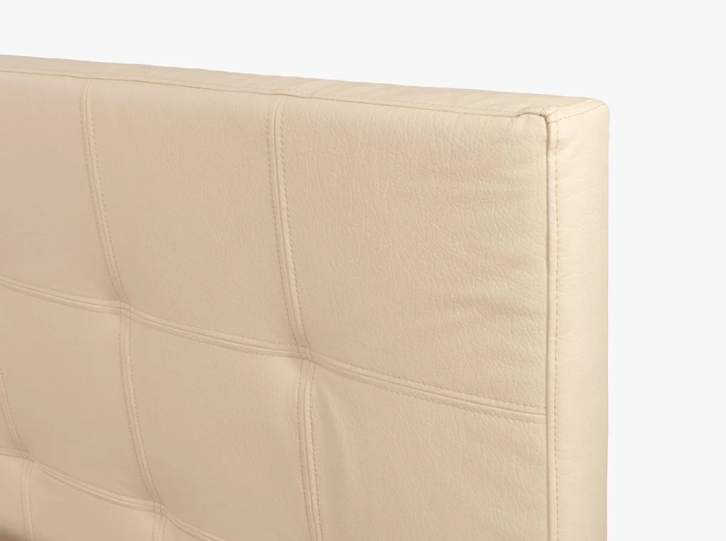 PEGAZUS FRANCIAÁGY ÁGYNEMŰTARTÓVAL